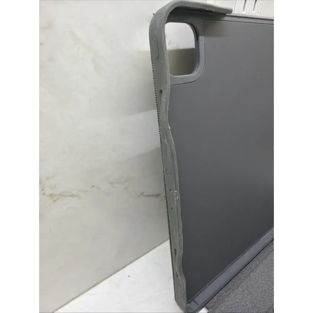 Logitech Combo Touch Keyboard Case w/ Trackpad for iPad Pro 12.9″ 5th & 6th Gen
